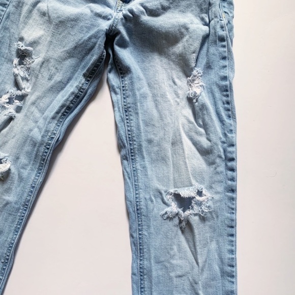 Hollister• midrise distressed straight leg raw hem - Picture 7 of 8
